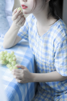 女裸全身无奶胸罩内裤图片